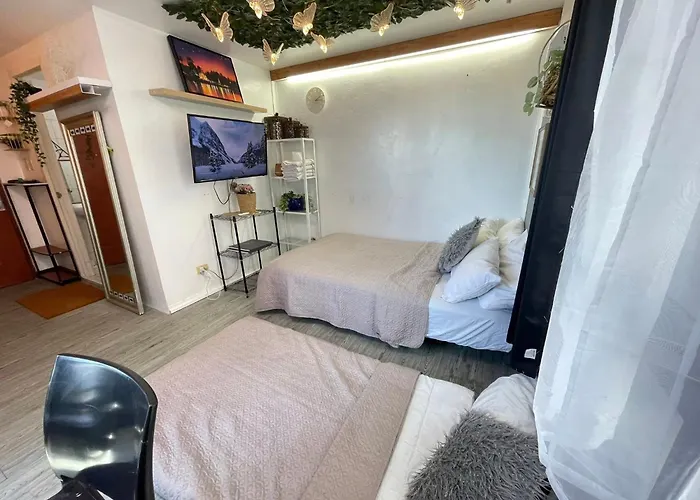 Stylish Unit In Ortigas Near Podium &